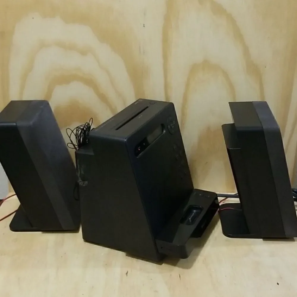 SONY CD Receiver Model HCD-LX201 With Speakers *NO Remote* - Works Great